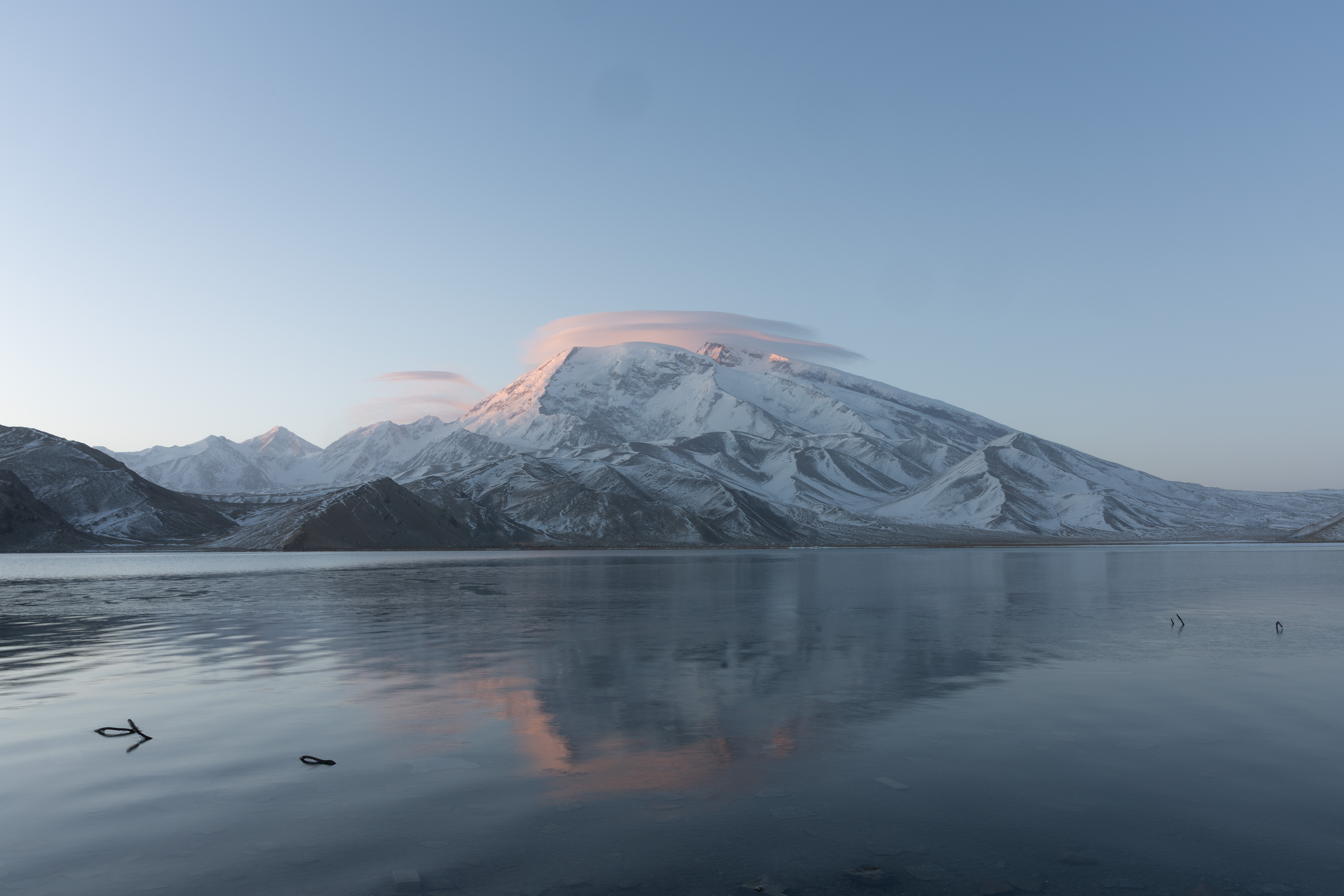 冰川之父—慕士塔格峰
